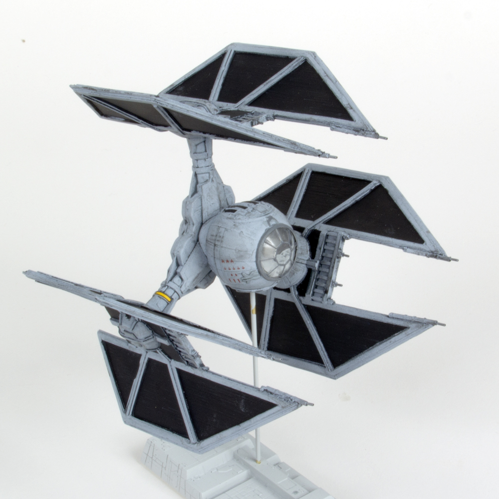 1/72 REL/JBOT TIE&nbsp;Defender