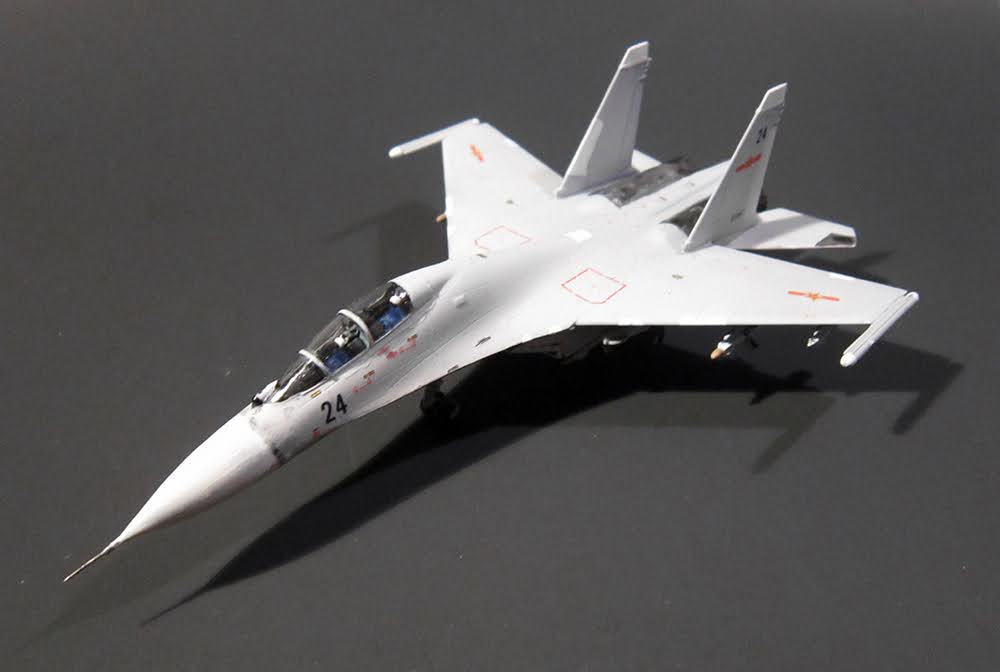 1/144 Trumpeter Su-30MKK